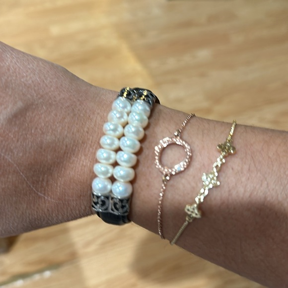 Honora Jewelry - NWOT - Honora Collection Fresh Water Pearls Leather Bracelet